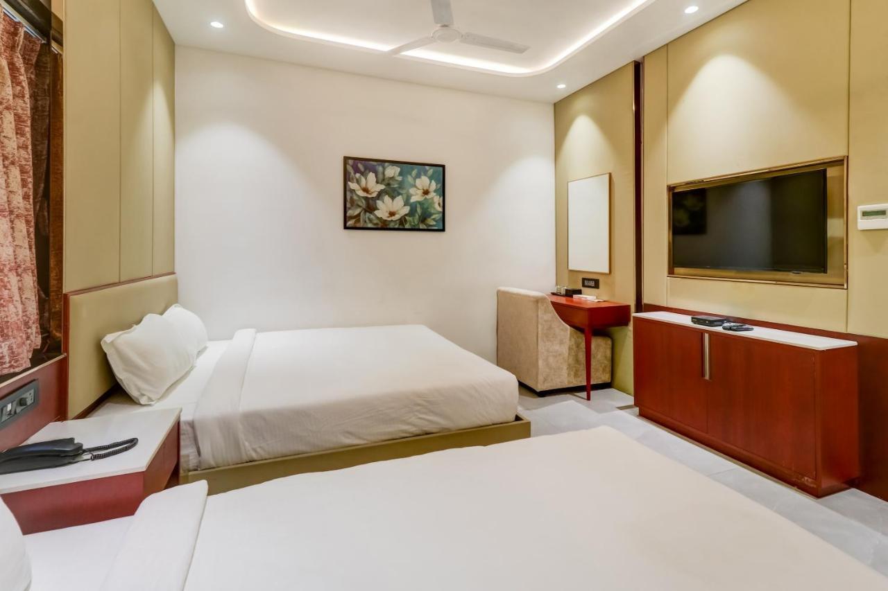 Hotel Oyo Townhouse 785 Sree Vinayaka Grand Anantapur Exterior foto