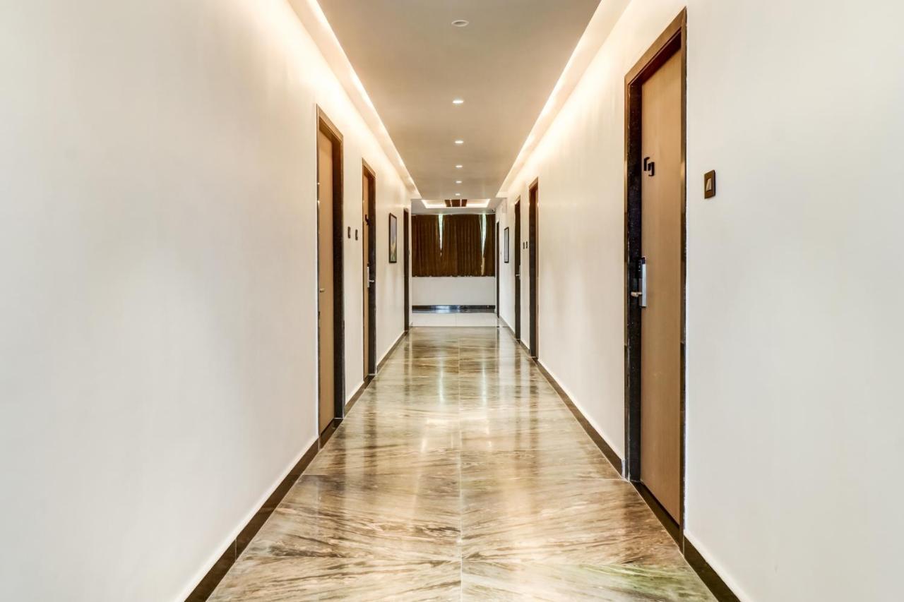 Hotel Oyo Townhouse 785 Sree Vinayaka Grand Anantapur Exterior foto