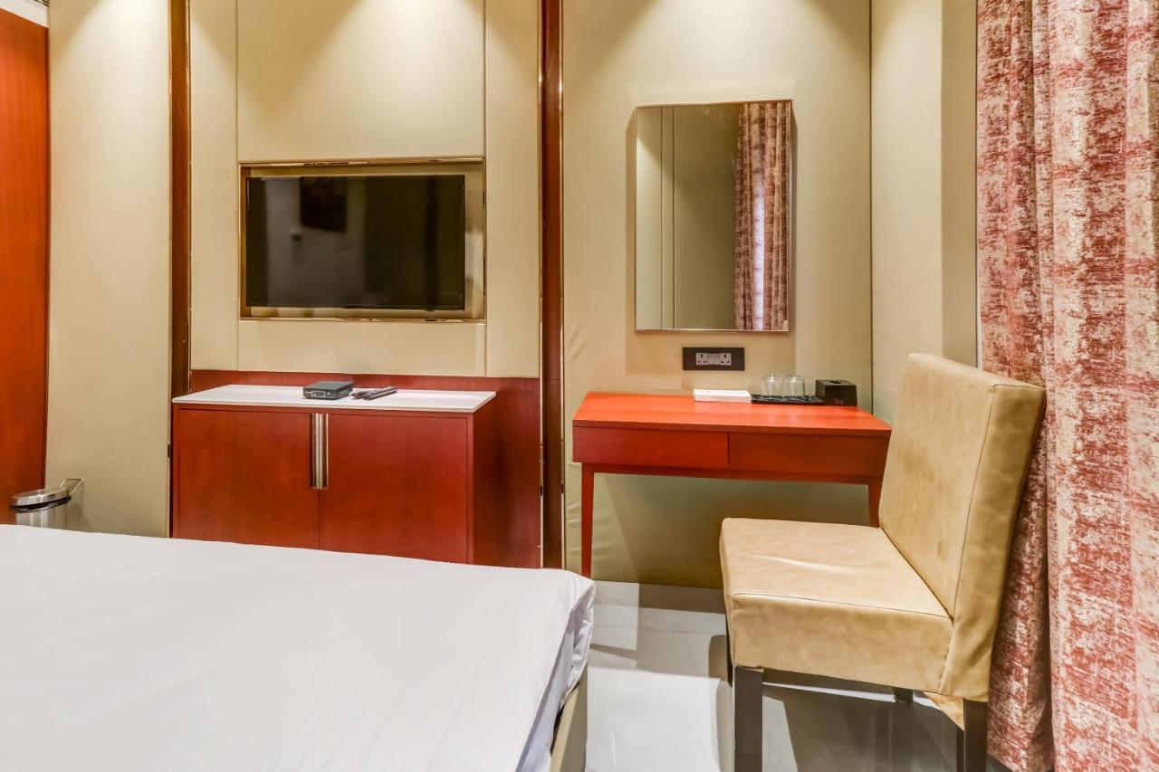 Hotel Oyo Townhouse 785 Sree Vinayaka Grand Anantapur Exterior foto